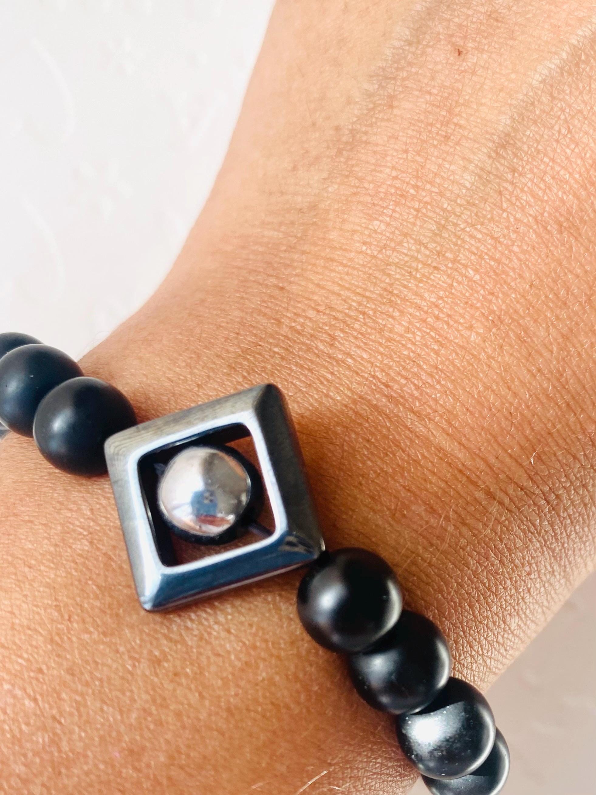 Onyx Gemstone Bracelet, Hematite Triangle Focal, Unisex Stretch