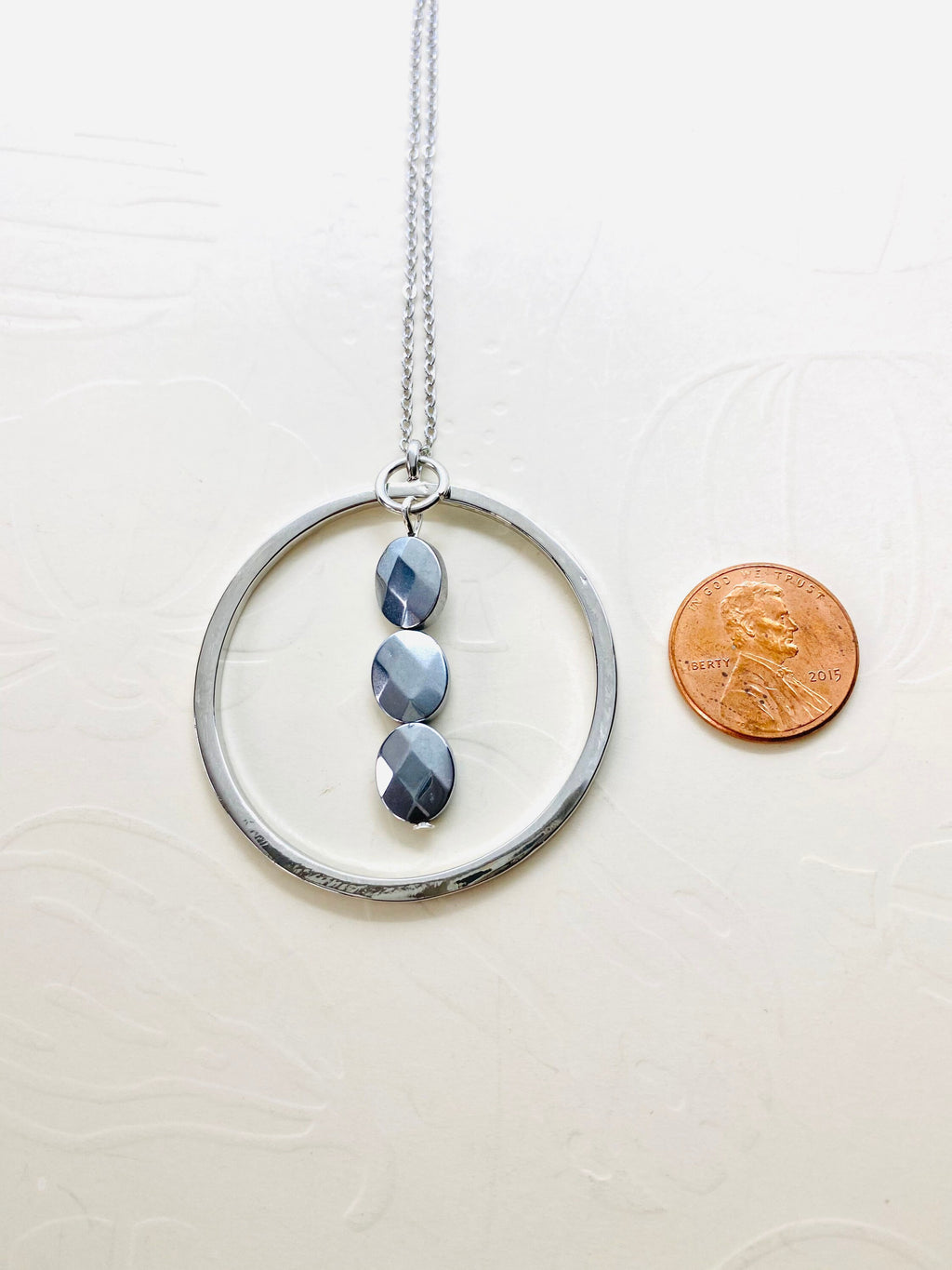 Silver Plated Circular Pendant Necklace, Faceted Bead Accent, 30 Inch