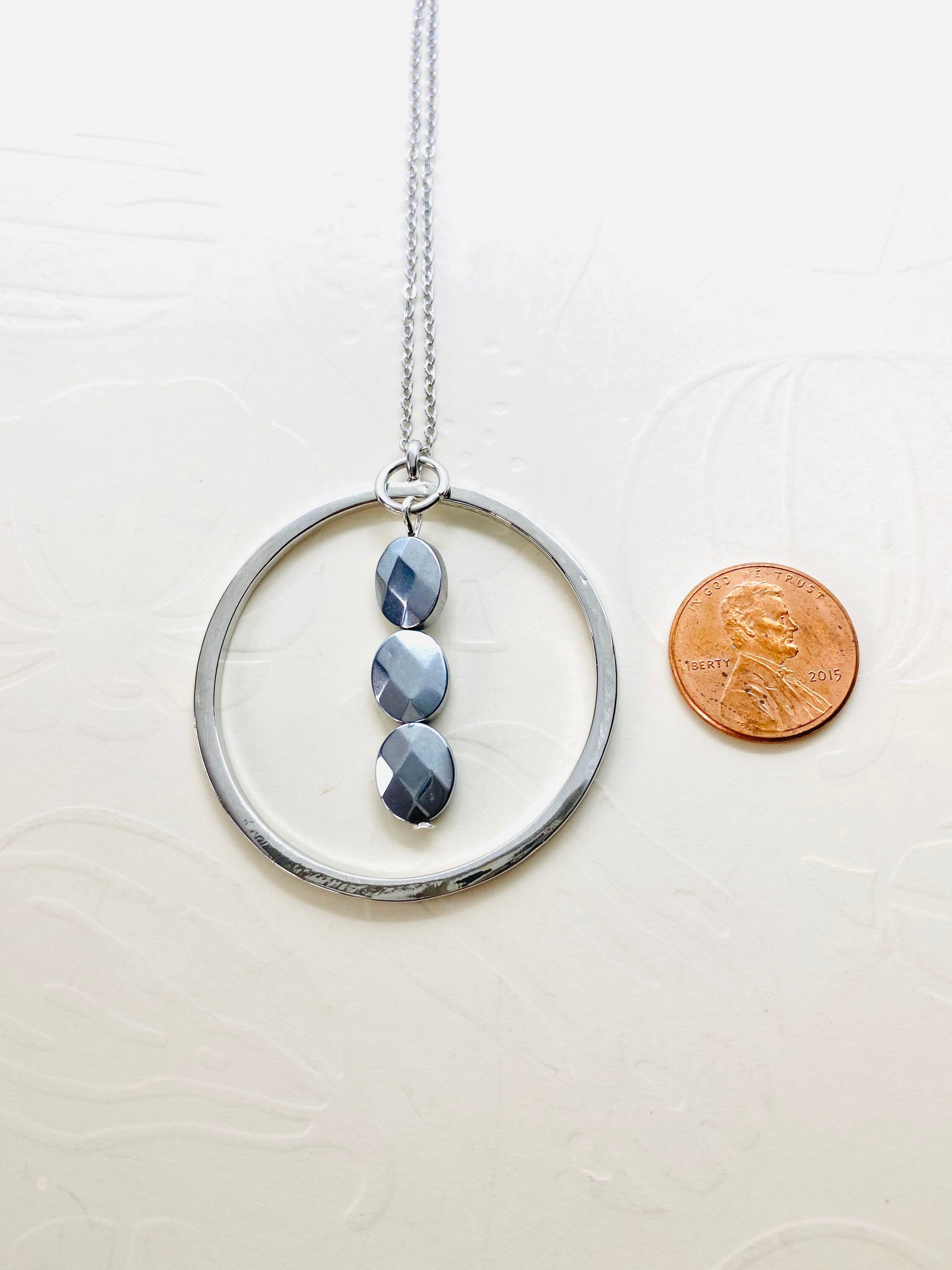 Silver Plated Circular Pendant Necklace, Faceted Bead Accent, 30 Inch