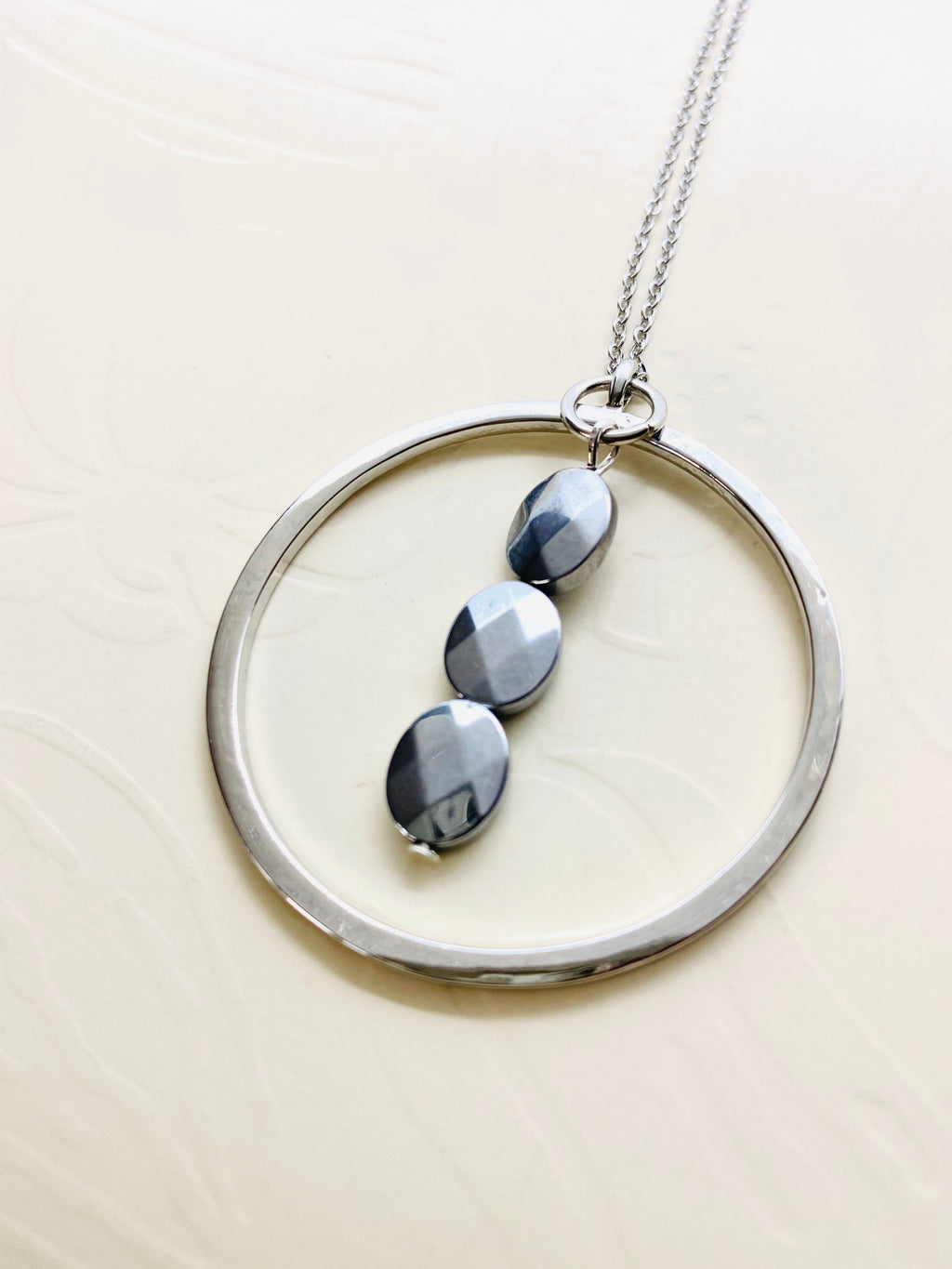 Silver Plated Circular Pendant Necklace, Faceted Bead Accent, 30 Inch