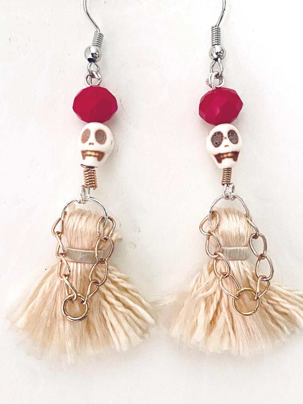 Day of the dead earrings, skull earrings, Halloween earrings, gifts for Halloween, day of the dead gifts fabric and beads earrings with skul